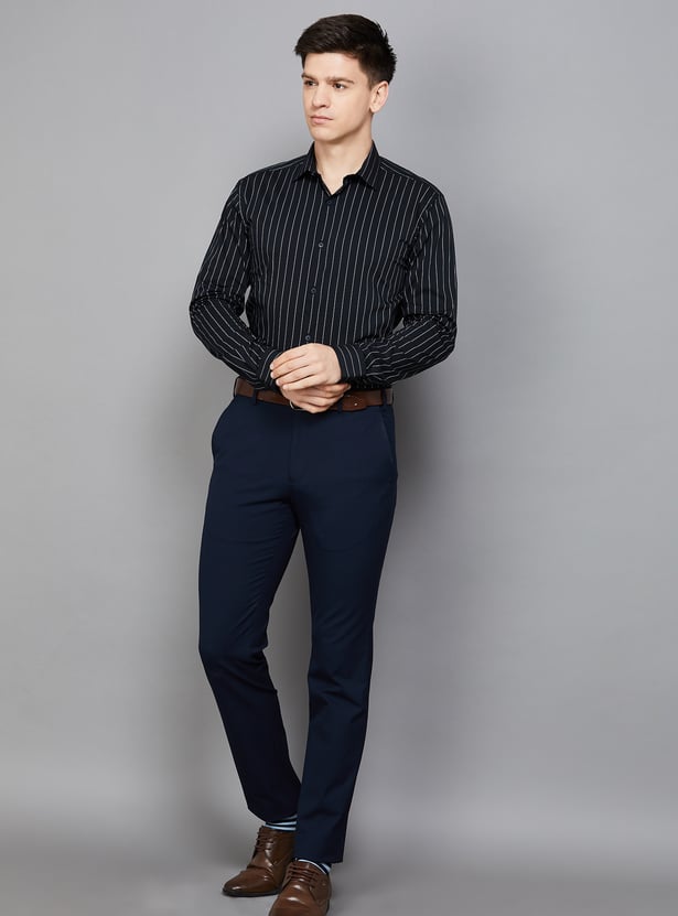 PARK AVENUE Solid Slim Straight Formal Trousers