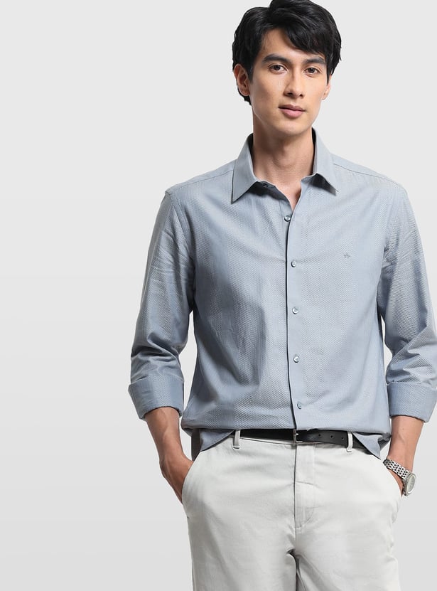 ARROW Textured Slim Fit Formal Shirt