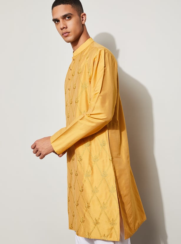 MELANGE Embroidered Straight Kurta