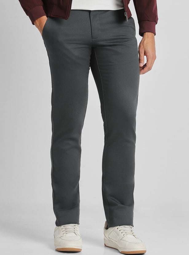 VH SPORTS Solid Slim Tapered Trousers