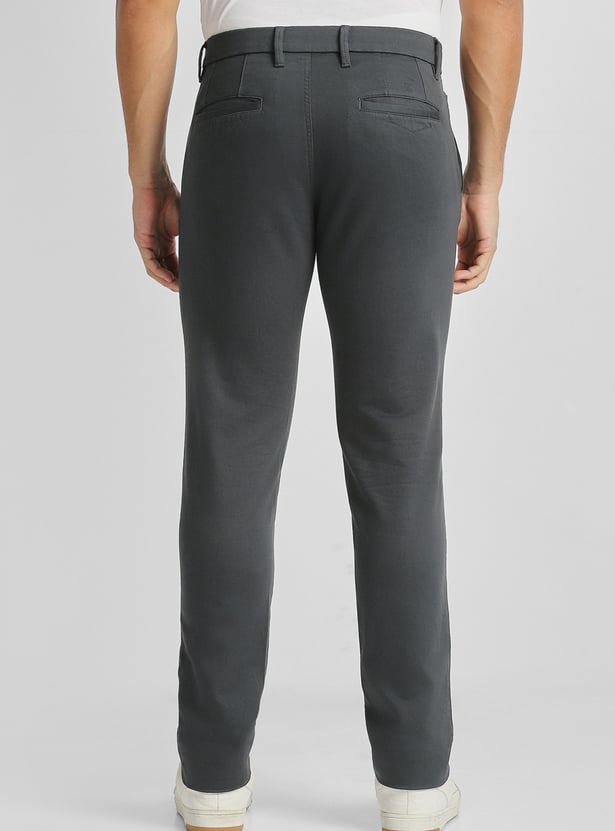 VH SPORTS Solid Slim Tapered Trousers