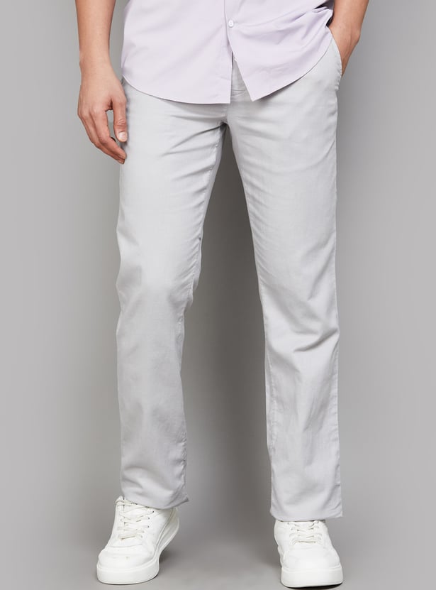 VH SPORTS Solid Slim Tapered Trousers