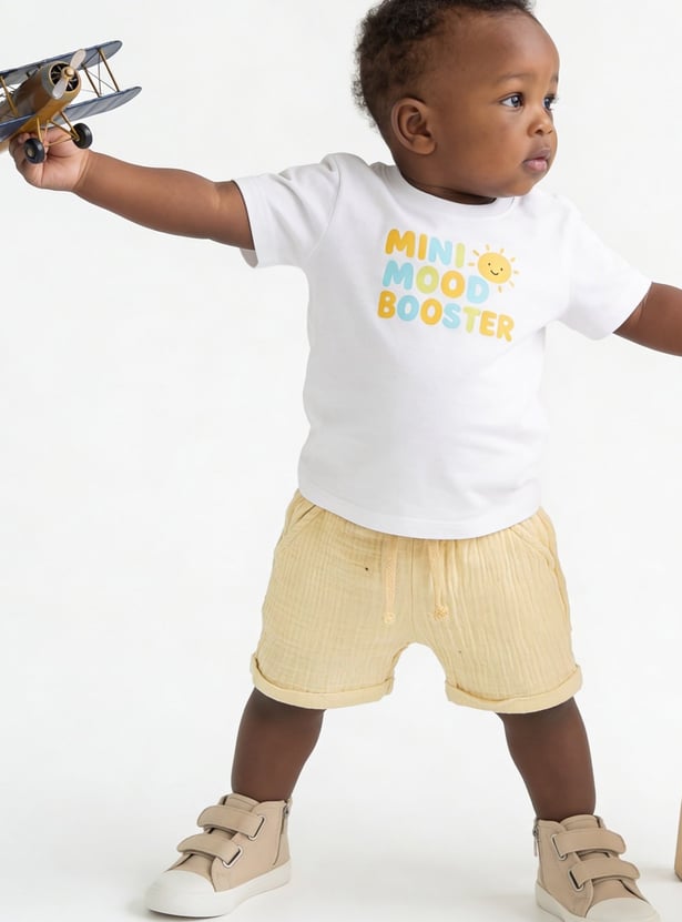 FAME FOREVER Boys Textured Shorts