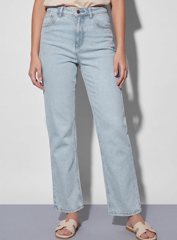 FAME FOREVER Solid Straight Fit Jeans