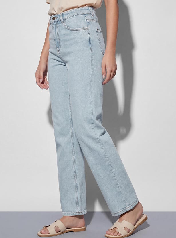 FAME FOREVER Solid Straight Fit Jeans
