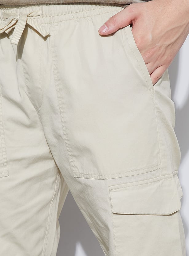 FAME FOREVER Solid Regular Fit Trousers