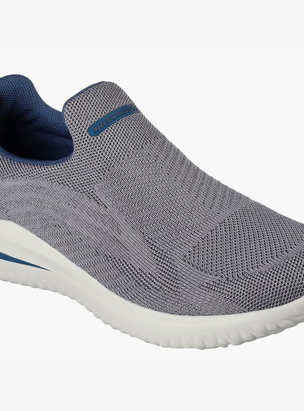 SKECHERS Delson Slip-On Sports Shoes