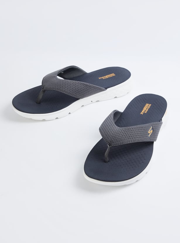 SKECHERS Solid Flip Flops