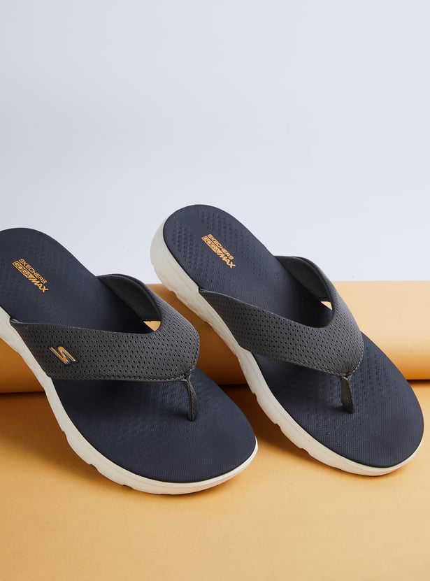SKECHERS Solid Flip Flops
