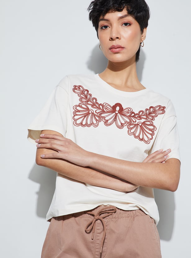 FAME FOREVER Embroidered T-shirt