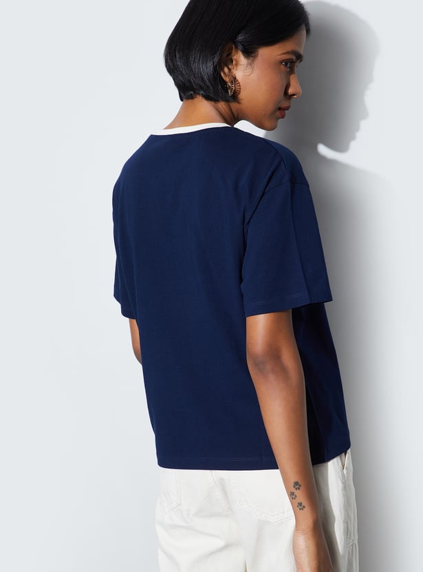 FAME FOREVER Crochet Pocket T-shirt