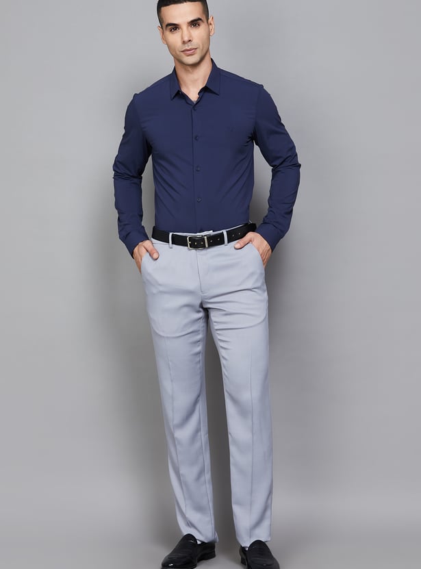 VAN HEUSEN Solid Slim Fit Formal Trousers