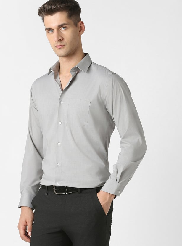 VAN HEUSEN Solid Slim Fit Formal Shirt