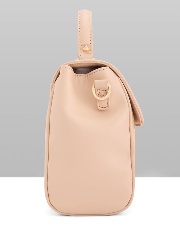 CAPRESE Textured Handheld Bag