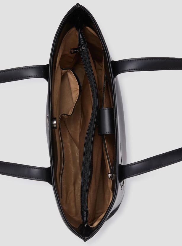 CAPRESE Malta Shoulder Bag