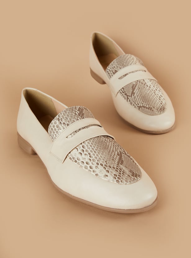 GINGER Textured Loafers