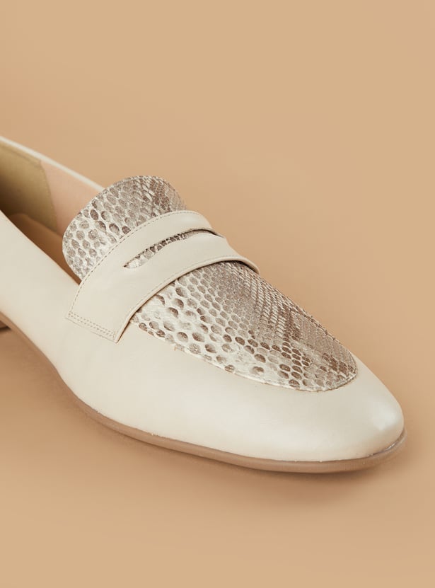 GINGER Textured Loafers