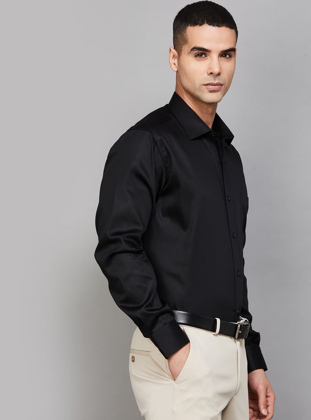 VAN HEUSEN Solid Custom Fit Formal Shirt