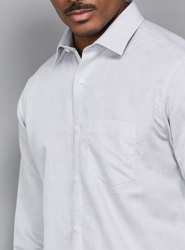 VAN HEUSEN Solid Custom Fit Formal Shirt