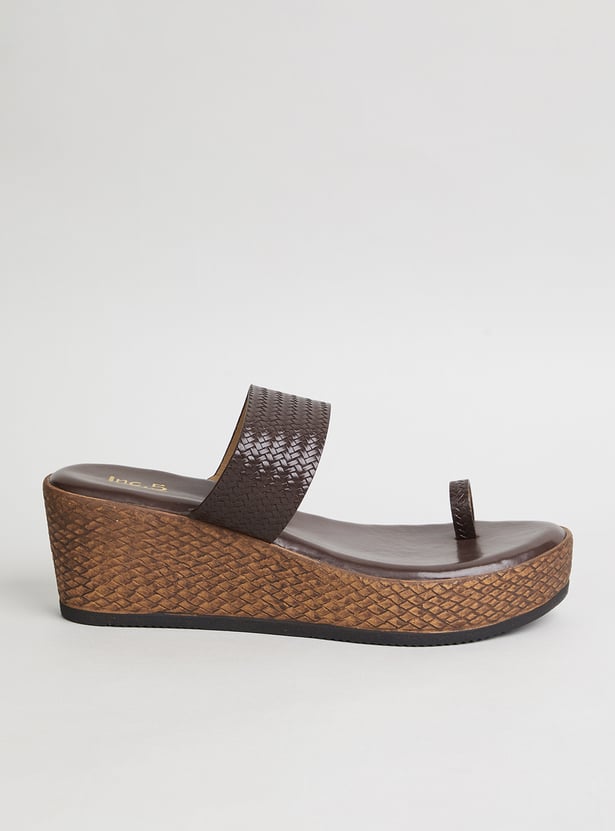 INC.5 Textured Platforms