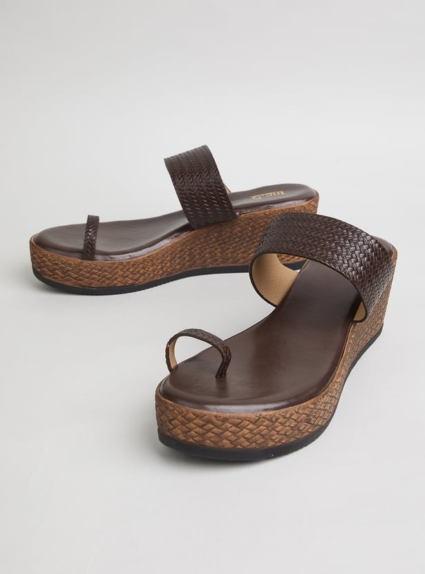 INC.5 Textured Platforms