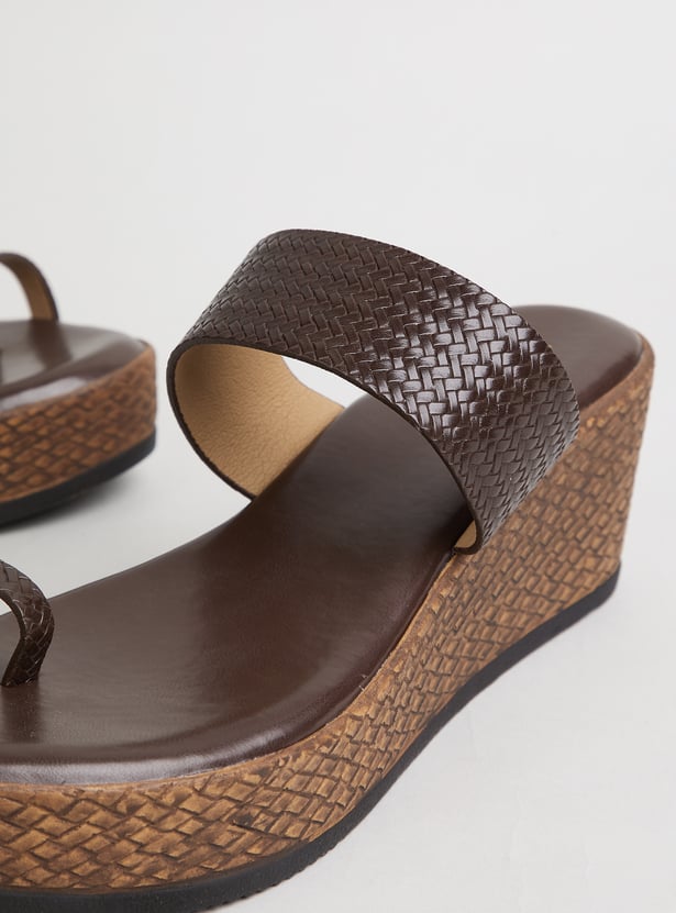 INC.5 Textured Platforms