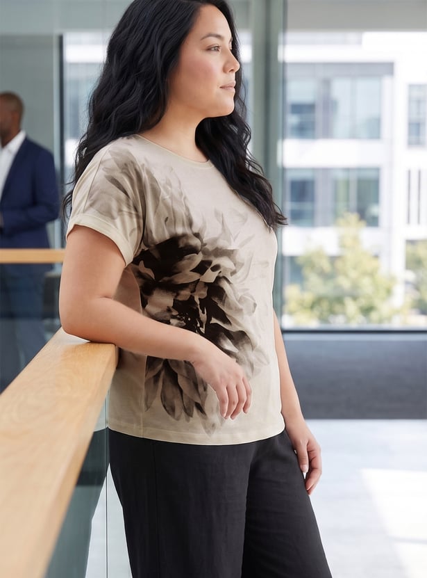 NEXUS Floral Print T-shirt