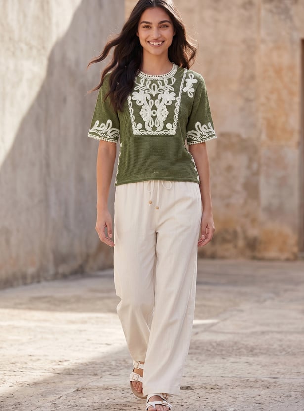 FAME FOREVER Embroidered Top