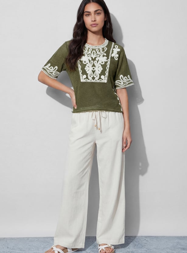 FAME FOREVER Embroidered Top