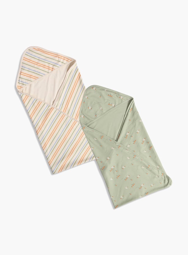 FS MINI KLUB Girls Striped and Printed Blankets - Pack of 2