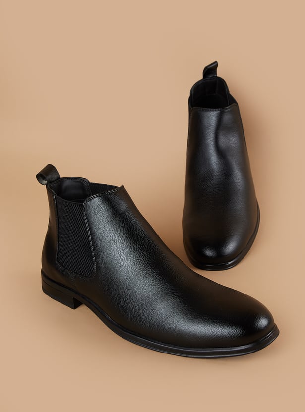 CODE Solid Chelsea Boots