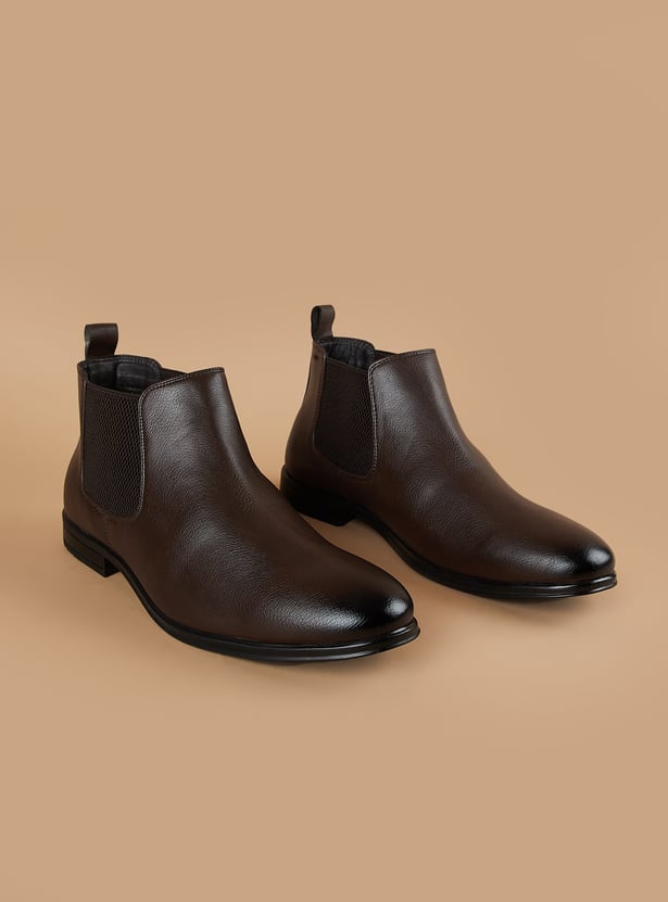 CODE Solid Chelsea Boots