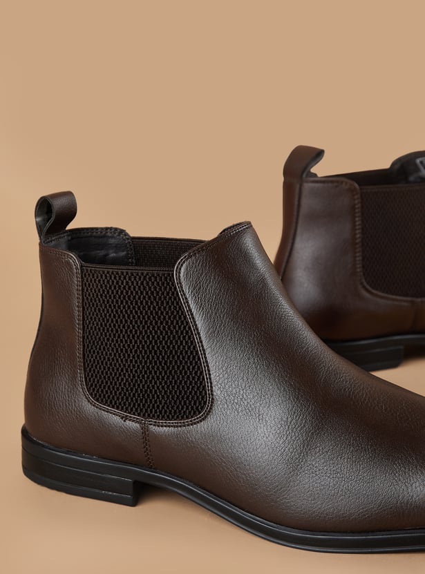 CODE Solid Chelsea Boots