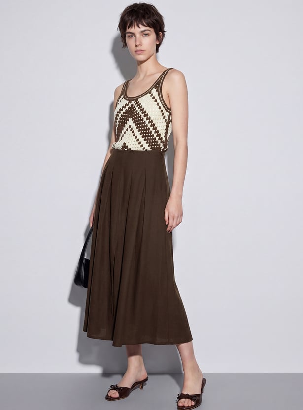 CODE Solid Midi Skirt