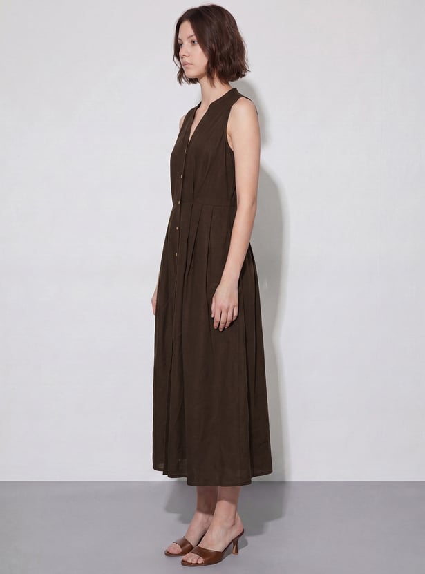 CODE Solid Buttoned Midi Dress
