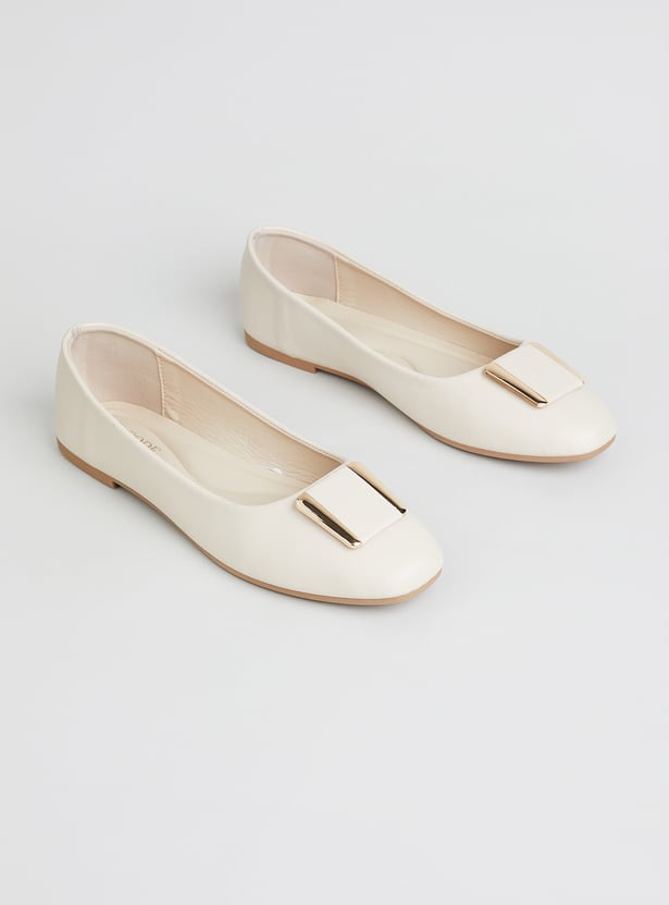 CODE Textured Square-Toe Ballerinas