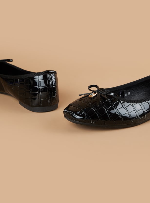 GINGER Embossed Ballerinas