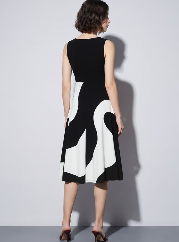 CODE Colourblock Fit & Flare Midi Dress