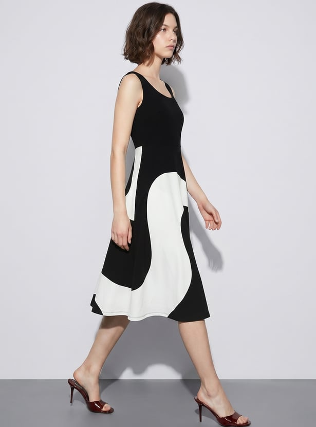 CODE Colourblock Fit & Flare Midi Dress