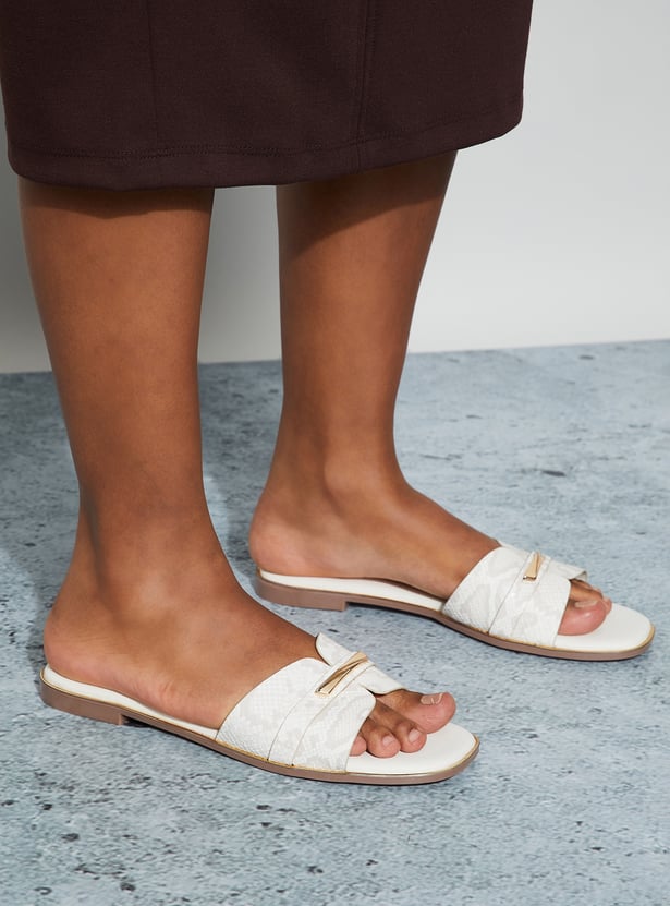CODE Textured Flats