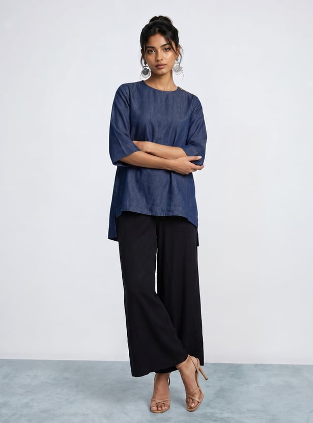 MELANGE Solid Button Detailed Top