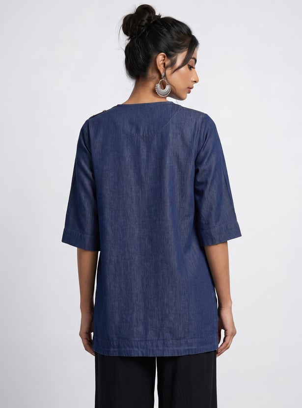 MELANGE Solid Button Detailed Top