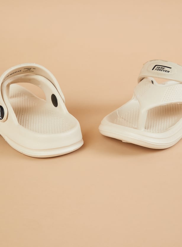 FAME FOREVER Girls Solid Flip Flops