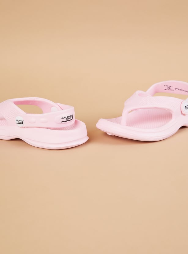 FAME FOREVER Girls Solid Flip Flops