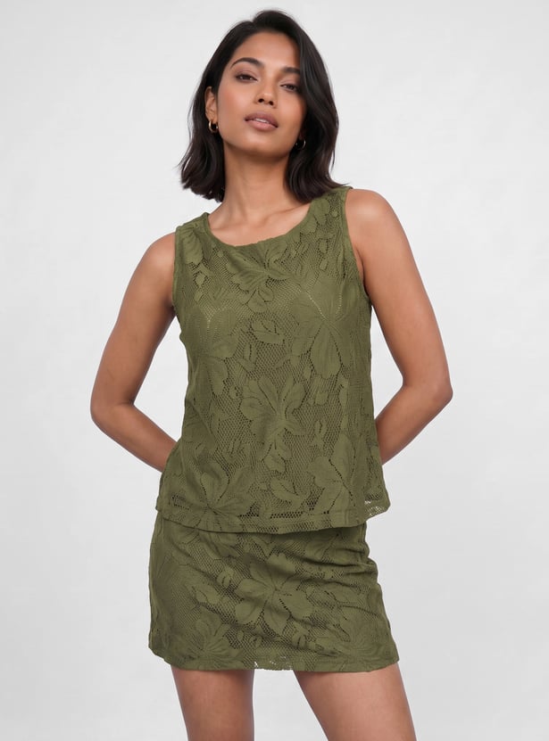 COLOUR ME Floral Lace Top