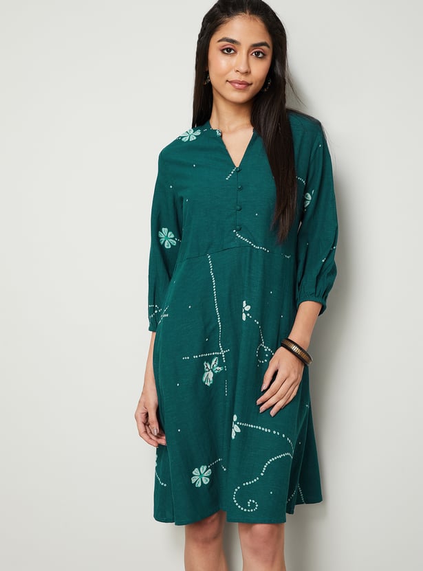 COLOUR ME BY MELANGE Printed Midi Dress