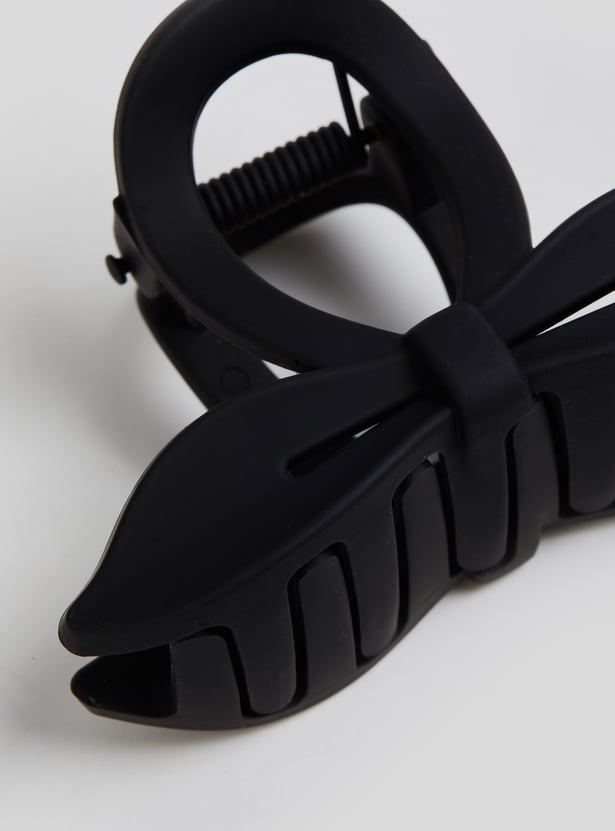 FAME FOREVER Bow Claw Clip