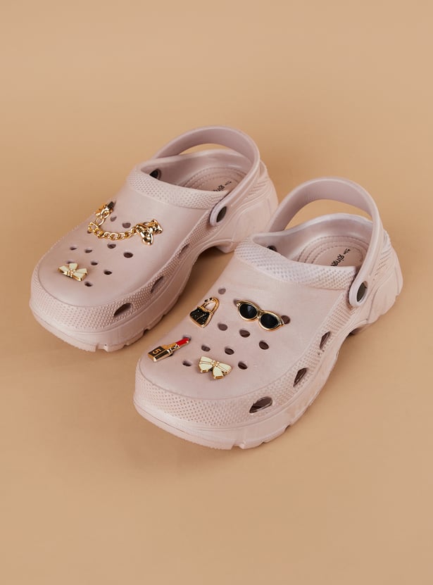 GINGER Metal-Accent Clogs