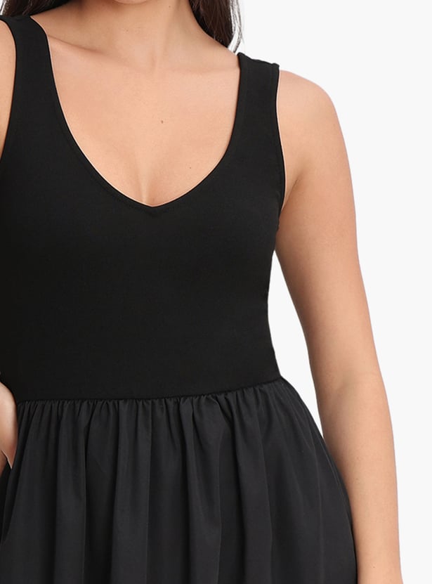 VERO MODA Solid V-Neck Maxi Dress