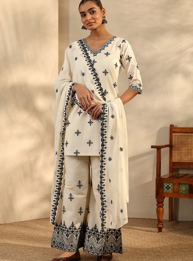 LIBAS Embroidered Kurta Set